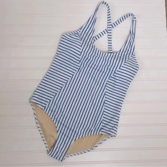 TALBOTS CABANA LIFE® ESSENTIAL CRISSCROSS ONE PIECE SWIMSUIT modest vacation - Picture 4 of 8